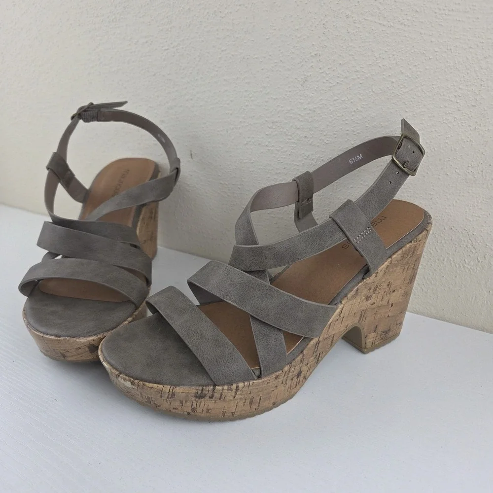 Maurices Hope Cork Strappy Wedge Gray High Heels Women's Size 6.5 M - Picture 1 of 15
